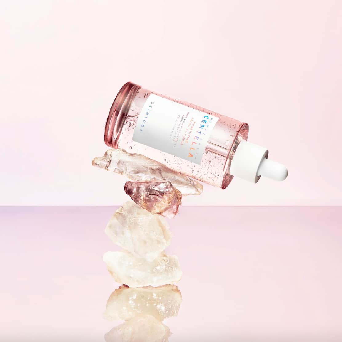 Skin 1004 أمبولة مدغشقر المنعش لتضييق المسام بعشبة السينتيلا من سكين 1004 100 مل - 2
