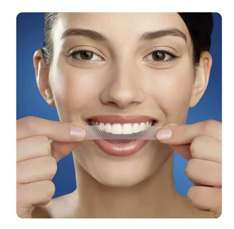 CREST لصقات تبييض الأسنان الترا وايت من كرست 28 لصقة x 14 استخدام - 3