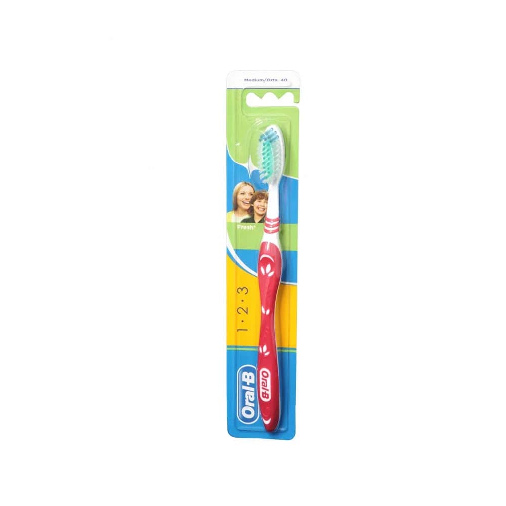 Oral-B فرشاة اسنان  123 اليدوية  متوسطة من اورال بي