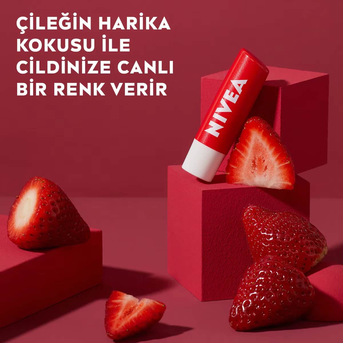 NIVEA كريم نيفيا للعناية بالشفاه بنكهة الفراولة 4.8 جرام
