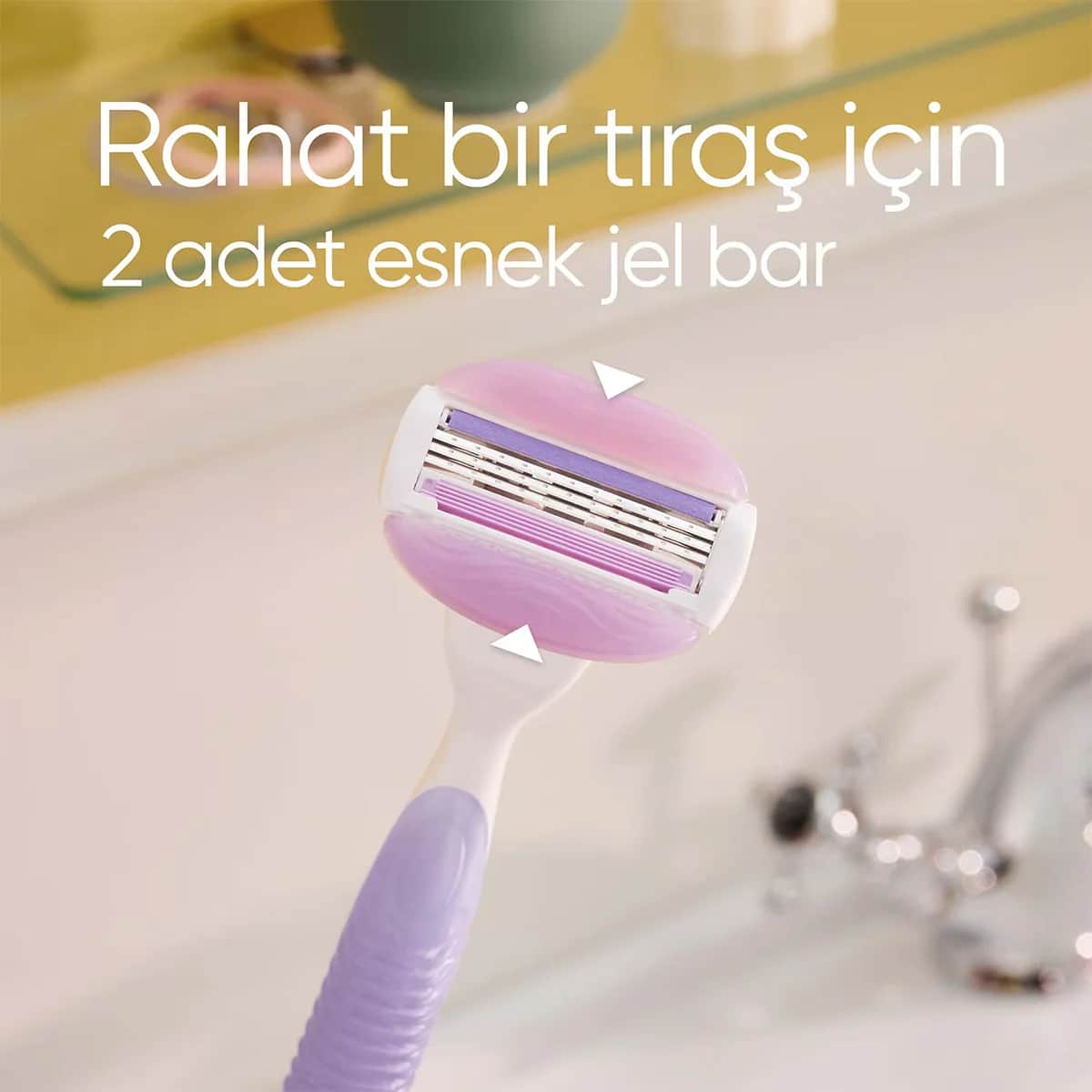Gillette شفرات حلاقة جيليت فينوس كومفورت جلايد بريز للنساء قابلة لإعادة التعبئة، عبوة من 4 قطع