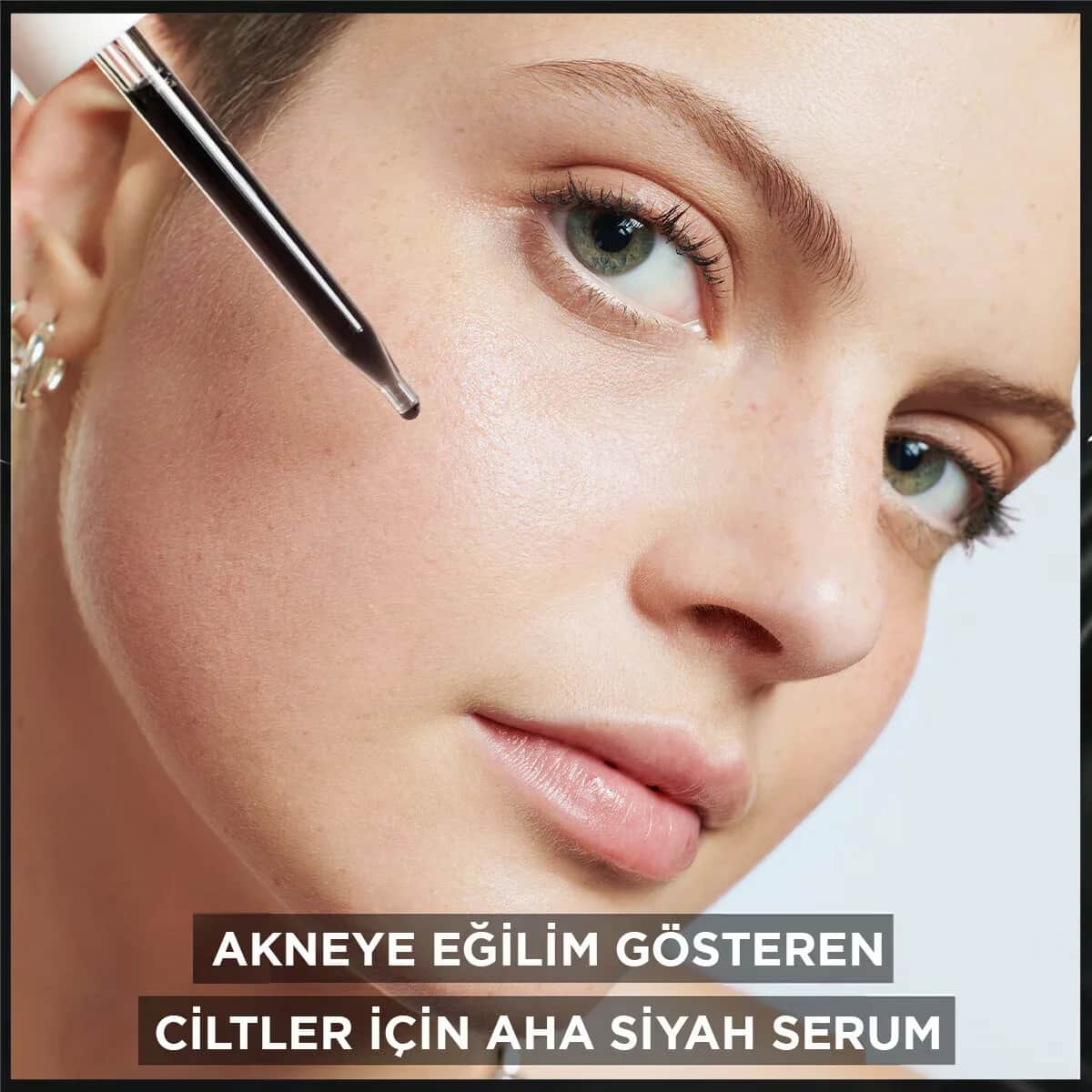 Garnier Aktivkohle AHA+BHA Anti-Aging Serum für Hautunreinheiten 30ml