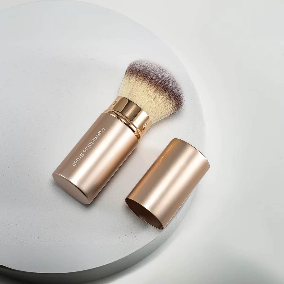 Складная пудровая кисть Watsons от Watsons