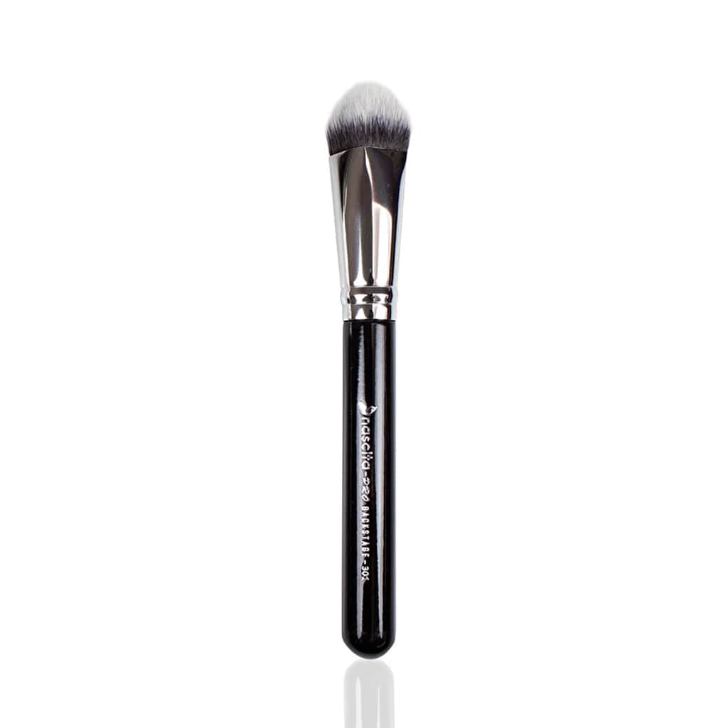 Nascita 4D Kabuki Foundation Pinsel 301 - Makelloses Makeup-Werkzeug