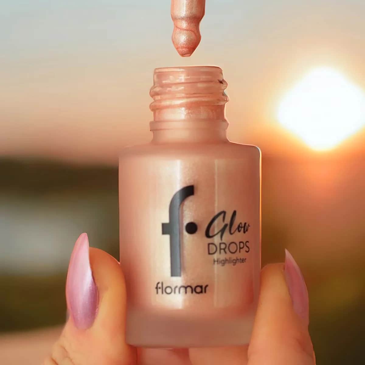 Flormar Glow Drops Mineral Illuminator Flüssigkeit 02