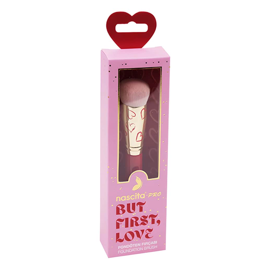 Nascita Pro Love Series Foundation Brush - 2