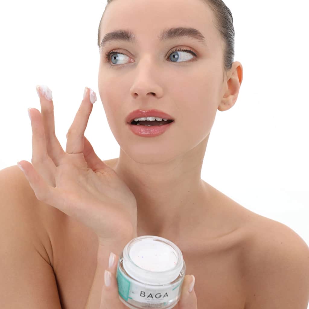 Baga Botox Moisturizing Cream with Vitamin C & Collagen 50ml - 4