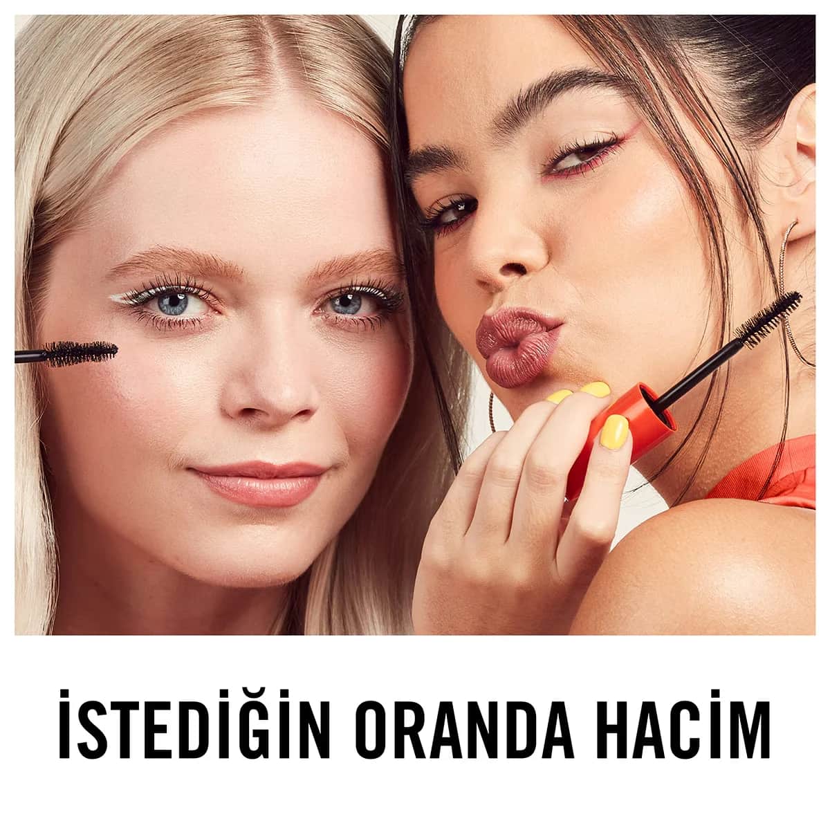 Rimmel London Scandal'eyes Volume On Demand Mascara Black
