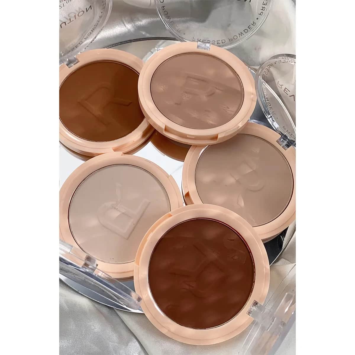 Revolution Reloaded Pressed Powder Vanilla