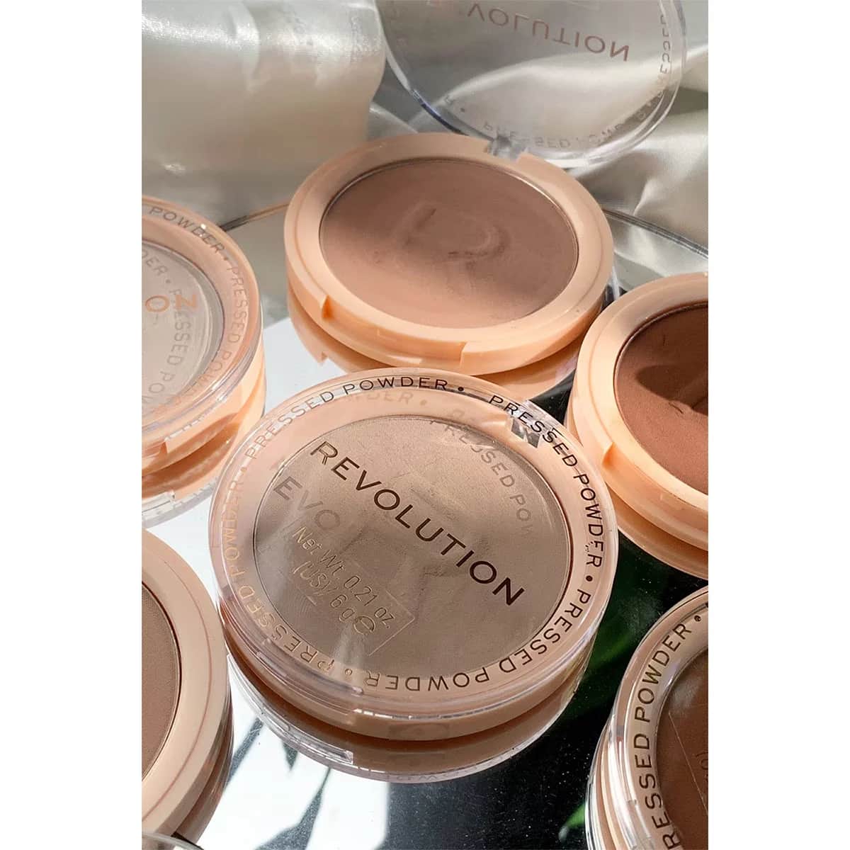 Revolution Reloaded Pressed Powder Vanilla
