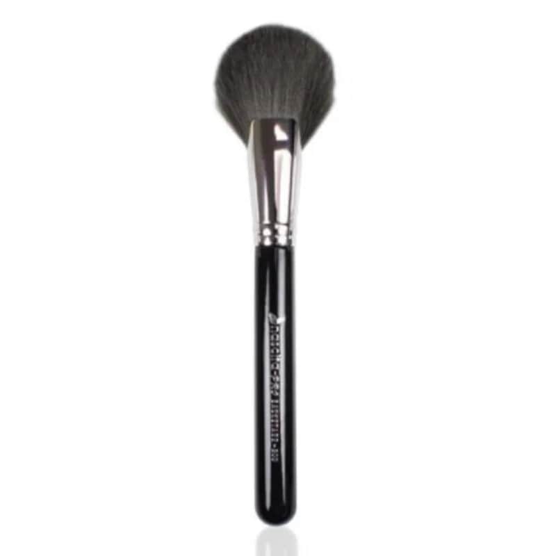 Nascita Backstage Large Oval Fan Brush 300