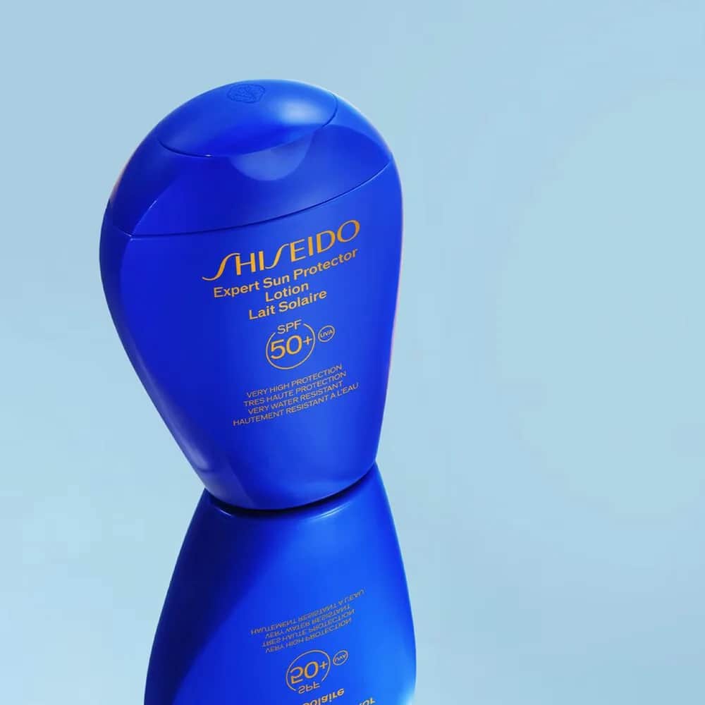 Солнцезащитный лосьон Shiseido Blue Expert SPF 50+ 50 мл