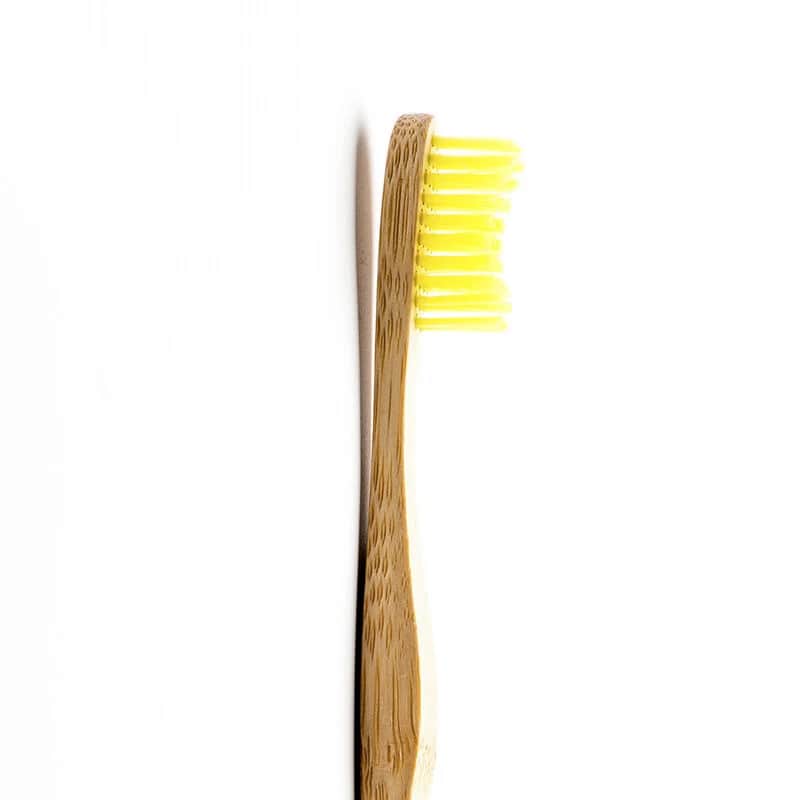 Зубная щетка Humble Brush натуральная мягкая для взрослых - желтая