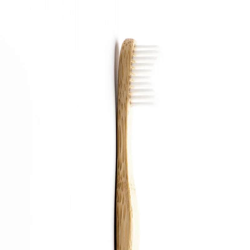 Зубная щетка Humble Brush натуральная мягкая для взрослых - белая
