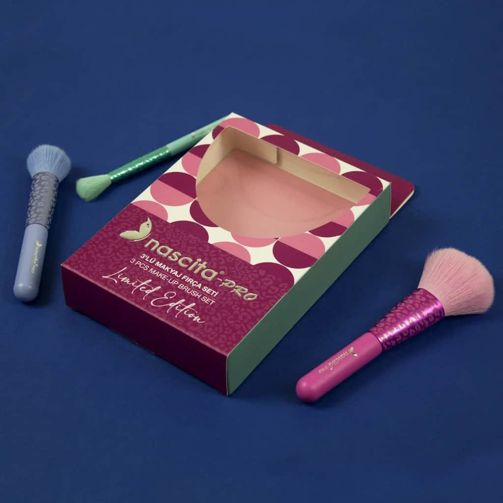 Набор кистей для макияжа Nascita Colorful 3 шт.