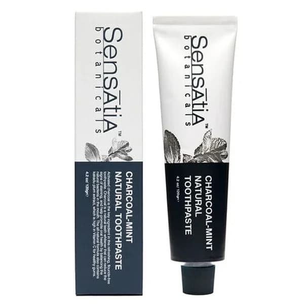 Sensatia Botanicals معجون أسنان طبيعي بنكهة الفحم والنعناع من سينساتيا بوتانيكالز، ١٢٠ غرام