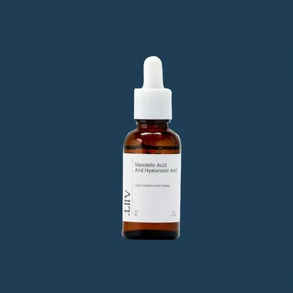 Mandelic Acid and Hyaluronic Serum for Brightening and Hydration by Leaf 30 ml