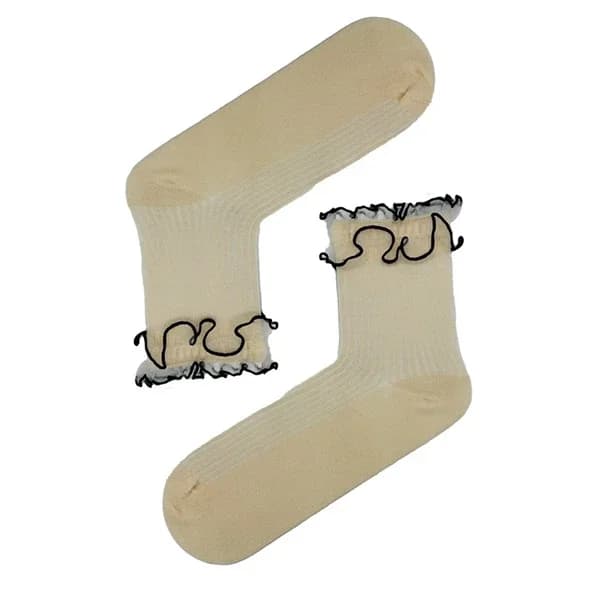 Carnaval Ecru Rüschensocken für Tennis | Bequem & Stilvoll