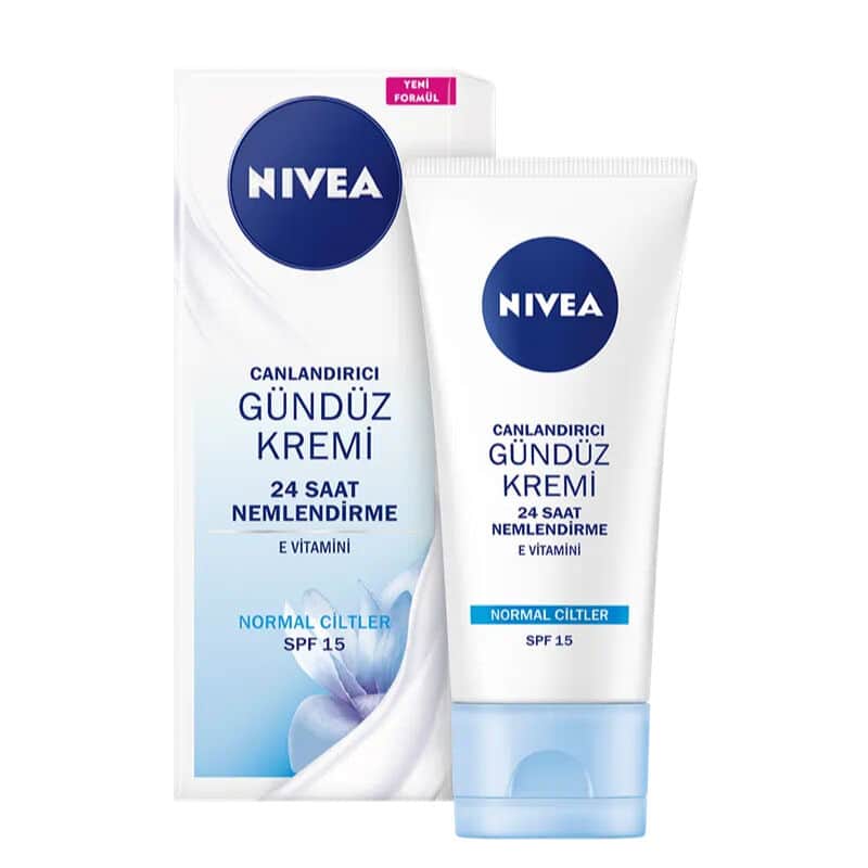 NIVEA كريم نيفيا إسينشالز بعامل حماية من الشمس 15 + كريم النهار المنشط 50 مل - 1