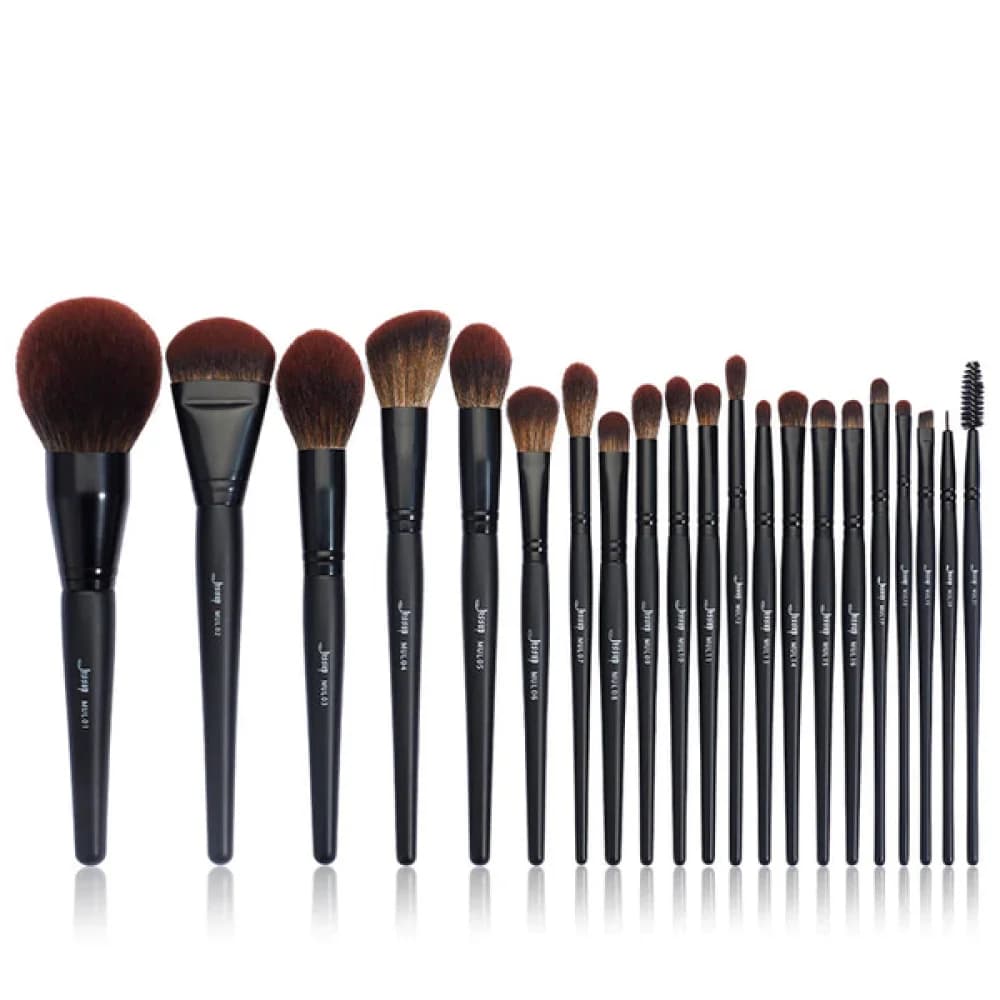 14-Piece Makeup Brush Set by Polvire