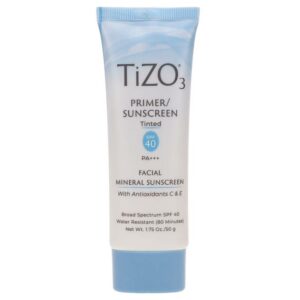 Introducing the Tizo Primer Sunscreen Tinted SPF 40 50 g, a versatile and protective sunscreen designed to provide broad-spectrum UV protection while nourishing and protecting your skin.