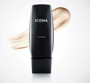 Introducing the Icona Milano La Lumiere Liquid Foundation, this foundation is a must-have for flawless and radiant skin.