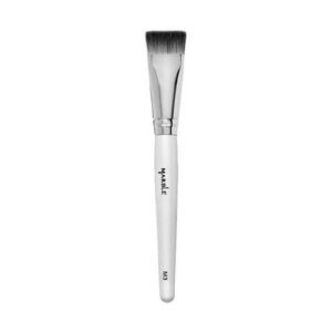 Introducing the Marble Professional Makeup Brush - M3 , the ultimate tool for achieving flawlessly sculpted makeup looks.